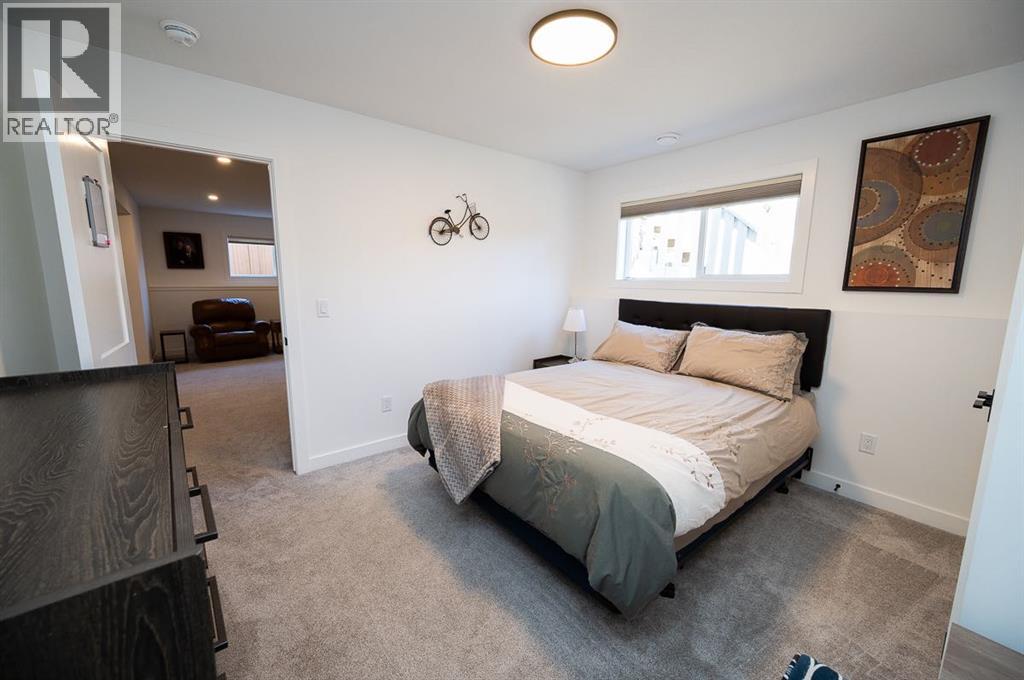 355 Duston Street, Red Deer, Alberta  T4R 3J9 - Photo 27 - A2303660