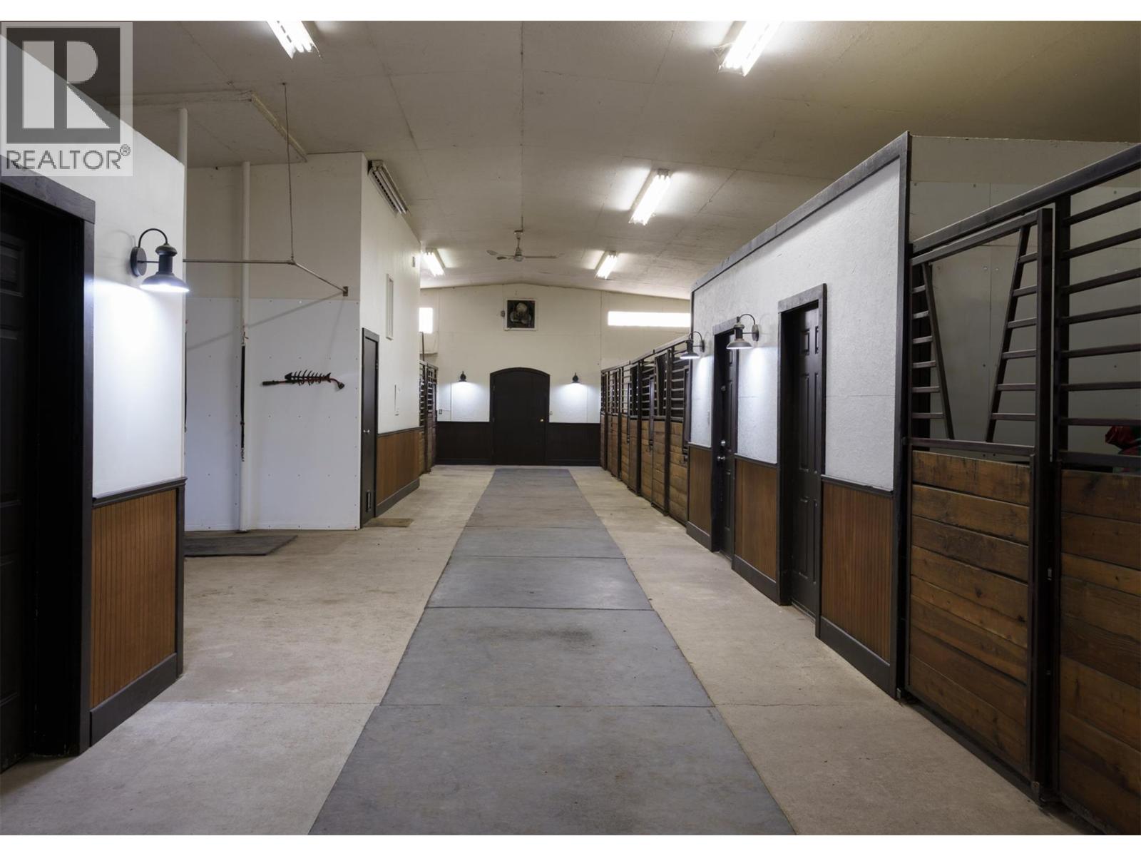 4452 Sleepy Hollow Road, Armstrong, British Columbia  V0E 1B4 - Photo 29 - 10378563