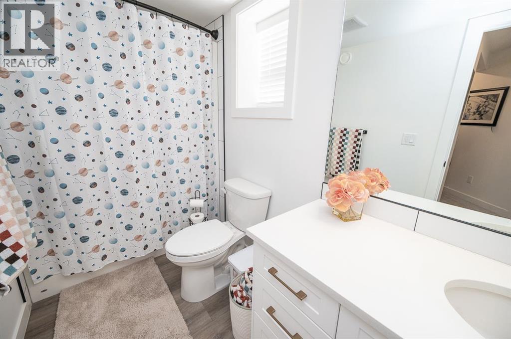 355 Duston Street, Red Deer, Alberta  T4R 3J9 - Photo 28 - A2303660