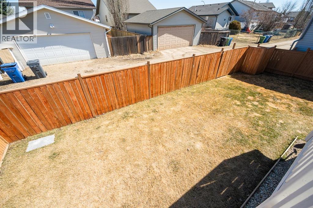 355 Duston Street, Red Deer, Alberta  T4R 3J9 - Photo 32 - A2303660