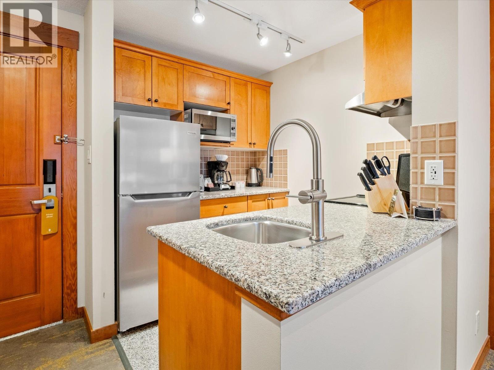 602 4320 Sundial Crescent, Whistler, British Columbia  V8E 1G6 - Photo 8 - R3071252