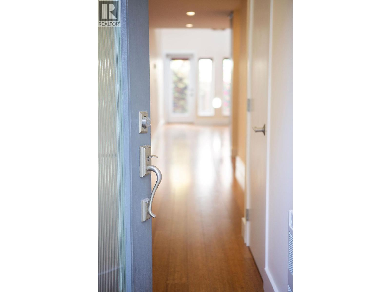 702 Fourth Street Unit# 4, Nelson, British Columbia  V1L 2S8 - Photo 4 - 10375583