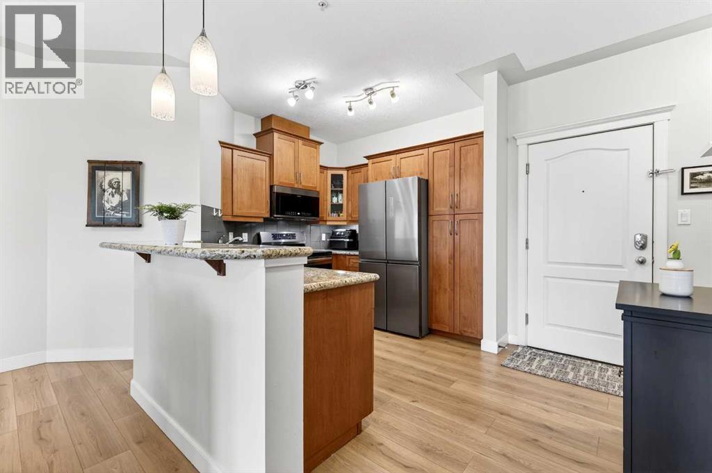 519, 10 Discovery Ridge Close Sw, Calgary, Alberta  T3H 5X3 - Photo 12 - A2301665