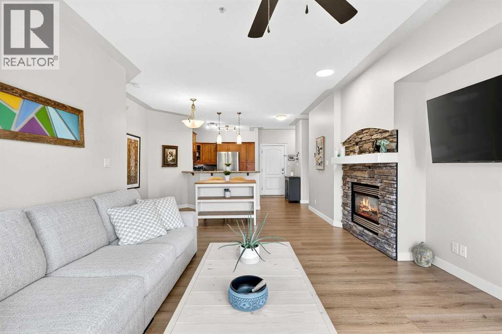 519, 10 Discovery Ridge Close Sw, Calgary, Alberta  T3H 5X3 - Photo 6 - A2301665