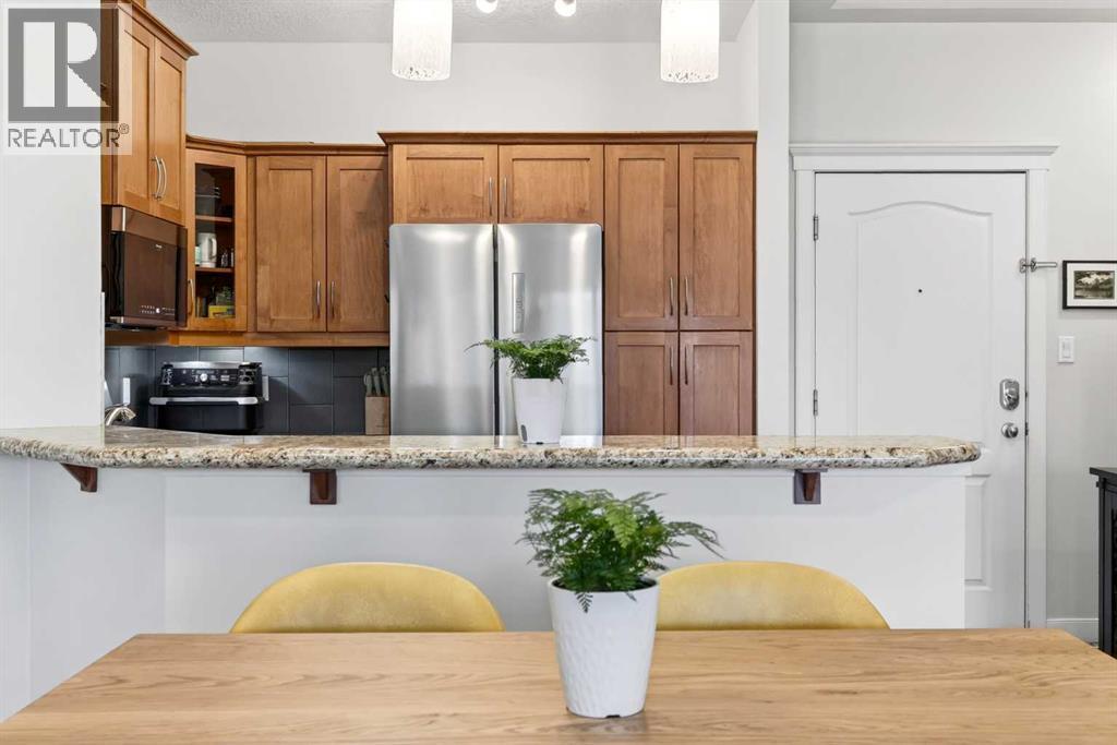 519, 10 Discovery Ridge Close Sw, Calgary, Alberta  T3H 5X3 - Photo 7 - A2301665