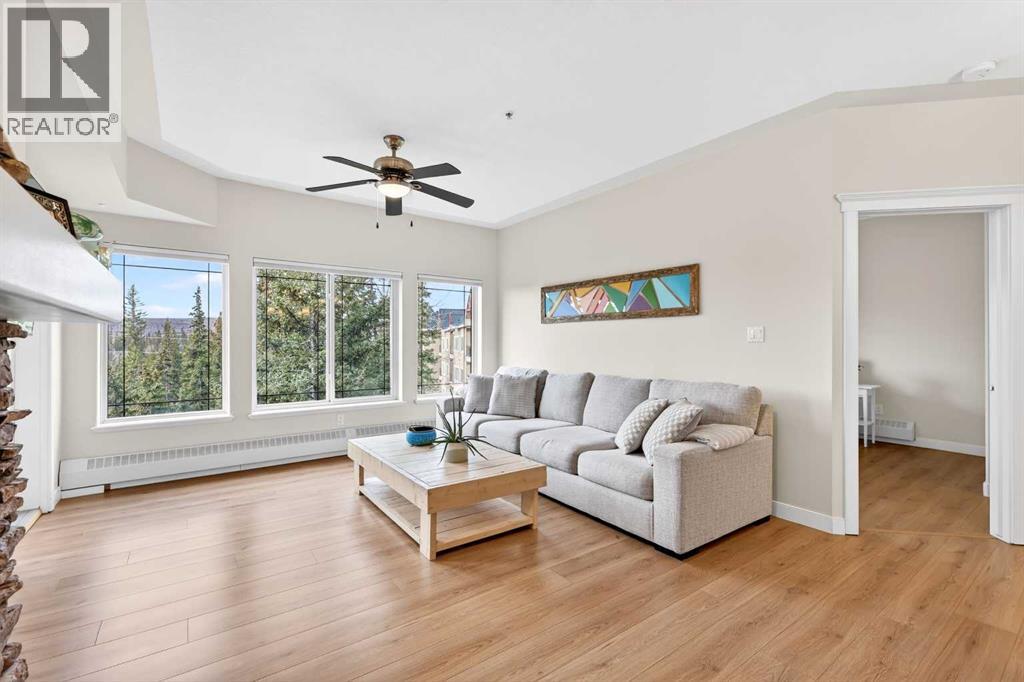 519, 10 Discovery Ridge Close Sw, Calgary, Alberta  T3H 5X3 - Photo 1 - A2301665