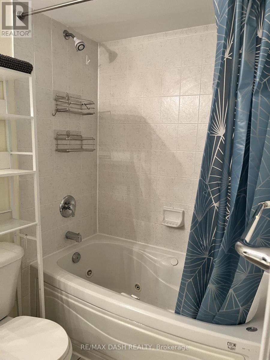 1014 - 5 Everson Drive, Toronto, Ontario  M2N 7C3 - Photo 8 - C12948684