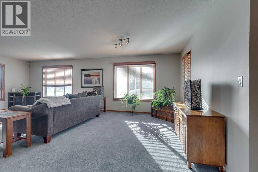 4804 44 Street, Innisfail, Alberta  T4G 1M7 - Photo 5 - A2286623