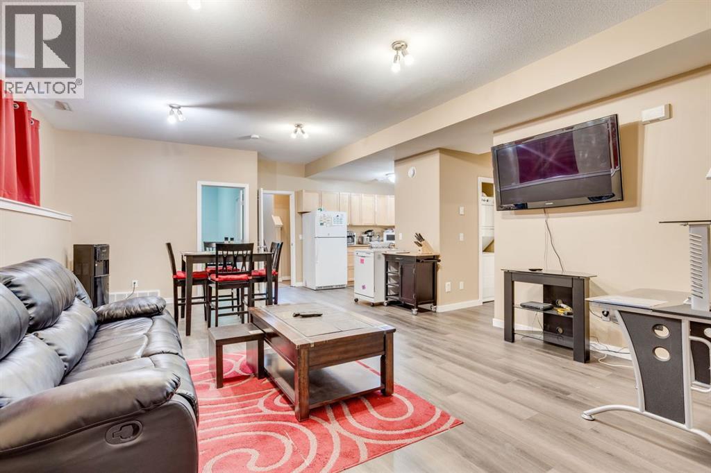 322 Plamondon Drive, Fort Mcmurray, Alberta  T9K 0B2 - Photo 38 - A2292996