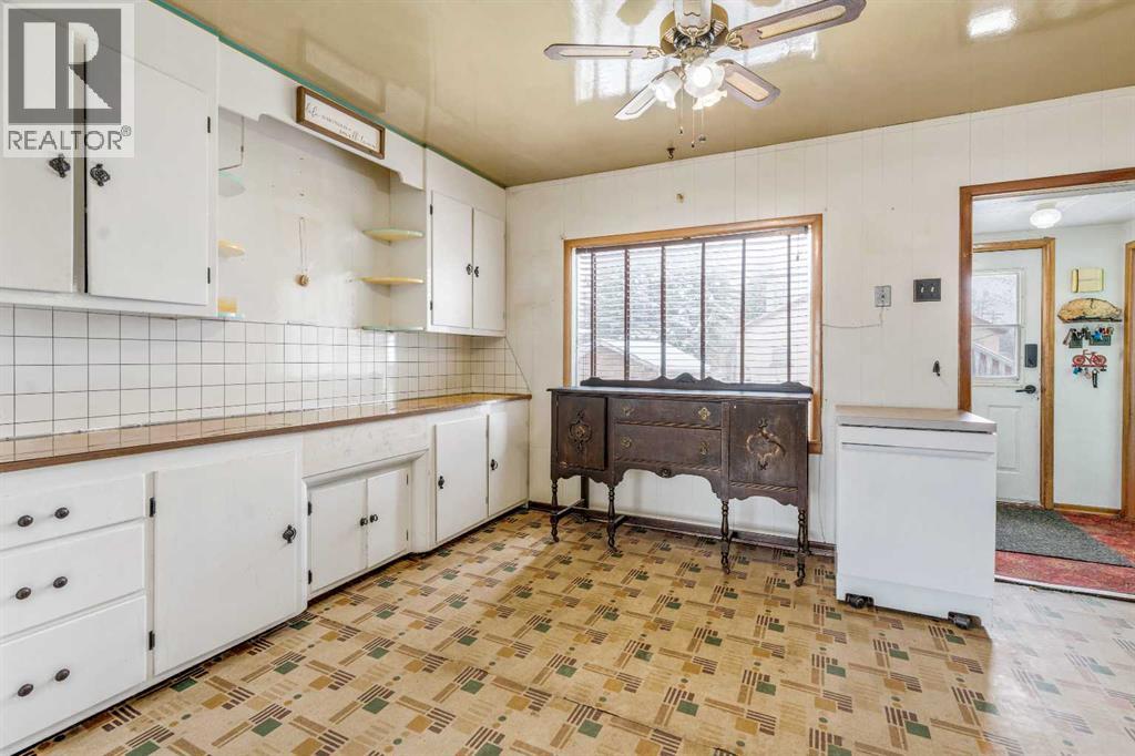 1409 81 Street, Coleman, Alberta  T0K 0M0 - Photo 2 - A2303263