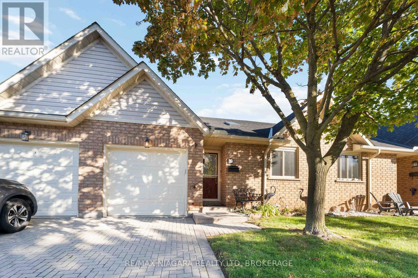 14 - 165 MAIN STREET E, Grimsby, Ontario