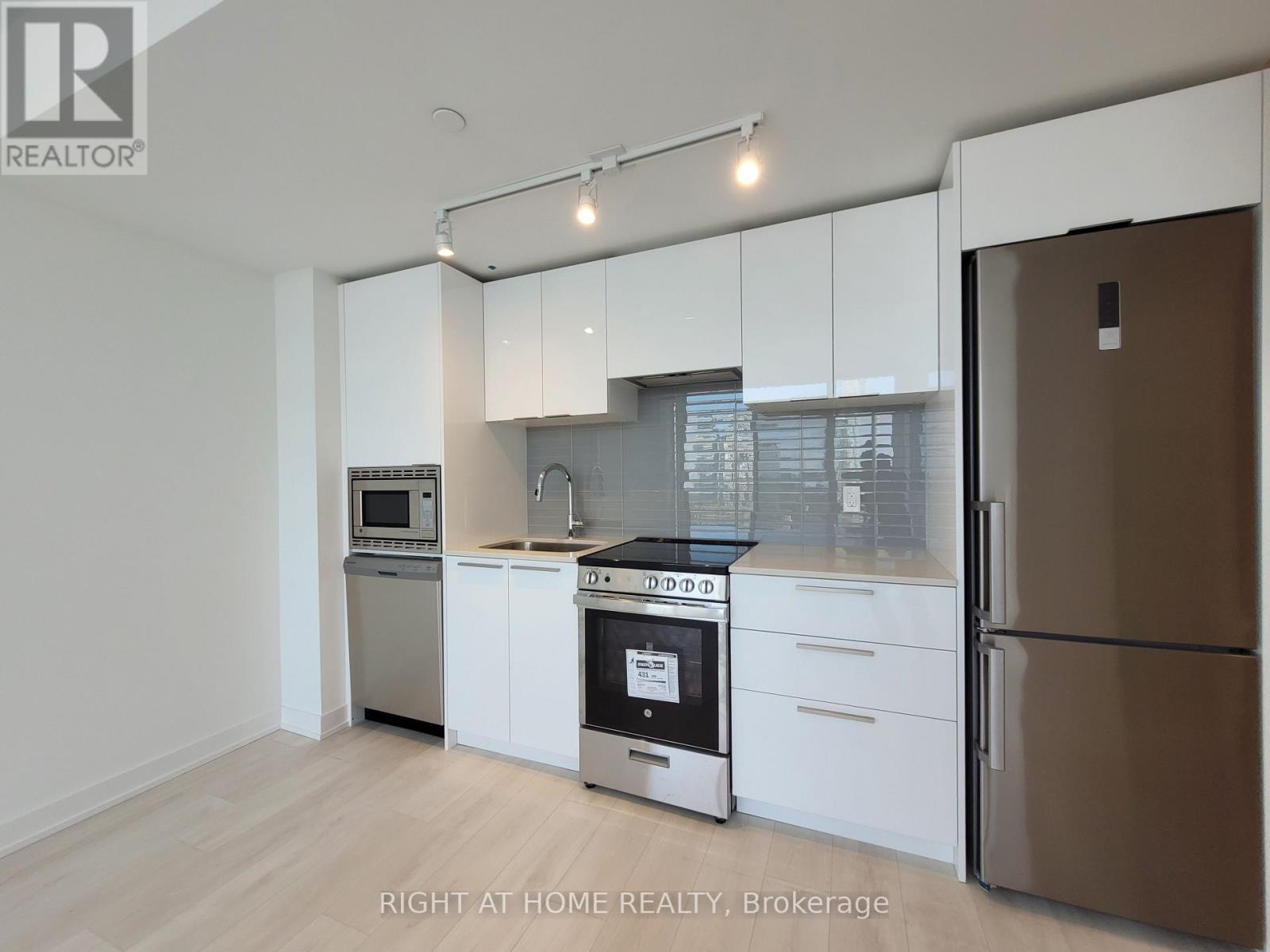 3705 - 501 Yonge Street, Toronto, Ontario  M4Y 0G8 - Photo 4 - C13033340