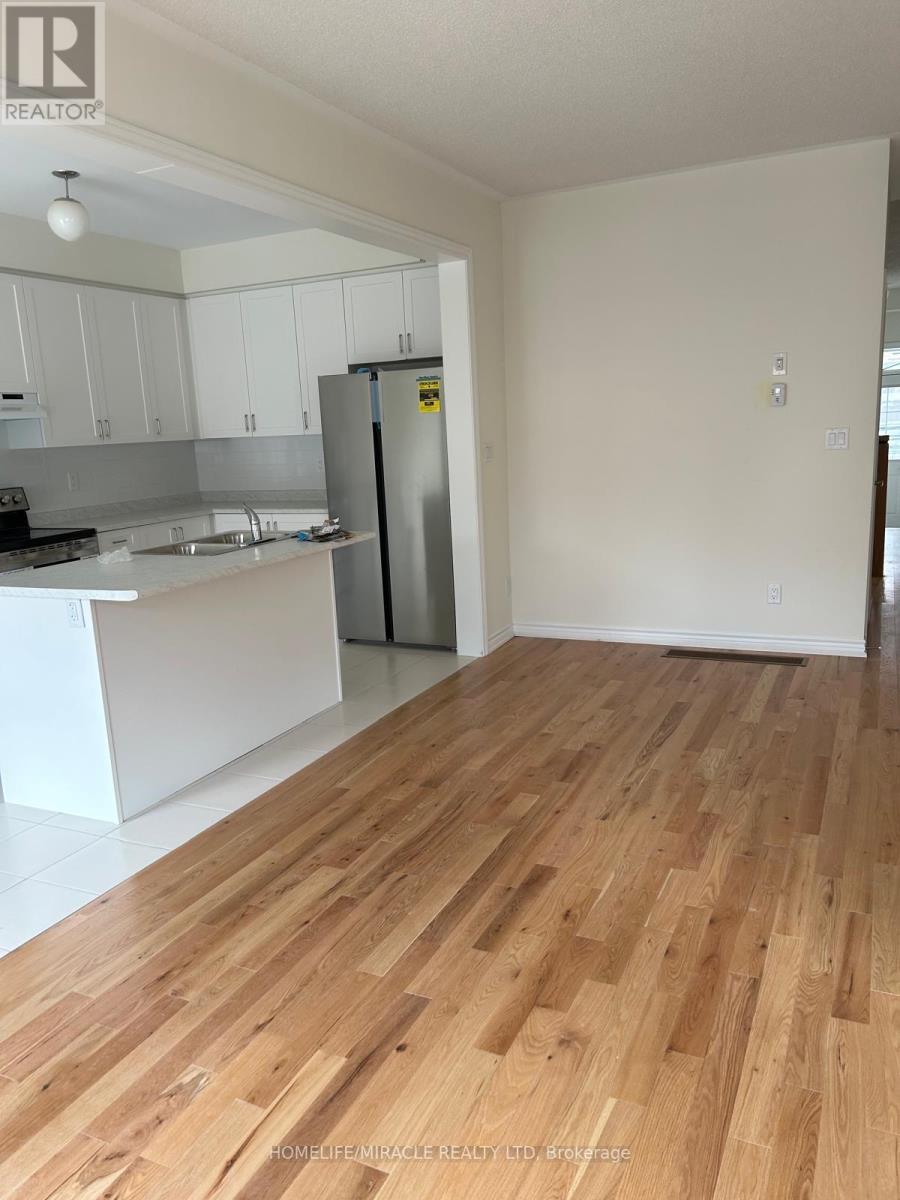 2547 Hibiscus Drive, Pickering, Ontario  L1X 0M6 - Photo 5 - E13033320