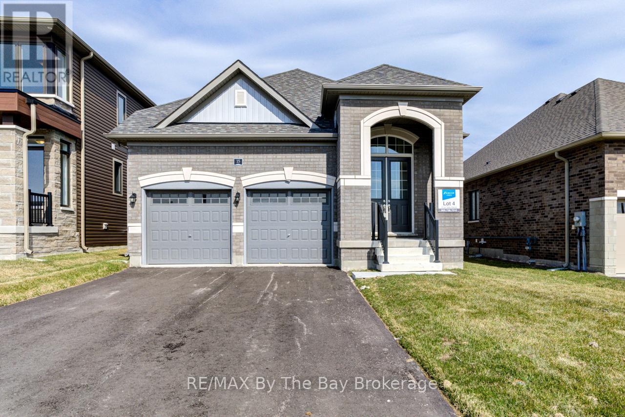 15 SUN VALLEY AVENUE, Wasaga Beach, Ontario