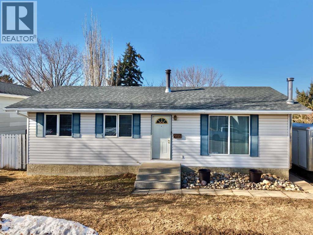 9610 77 Avenue, Peace River, Alberta  T8S 1E5 - Photo 1 - A2303797
