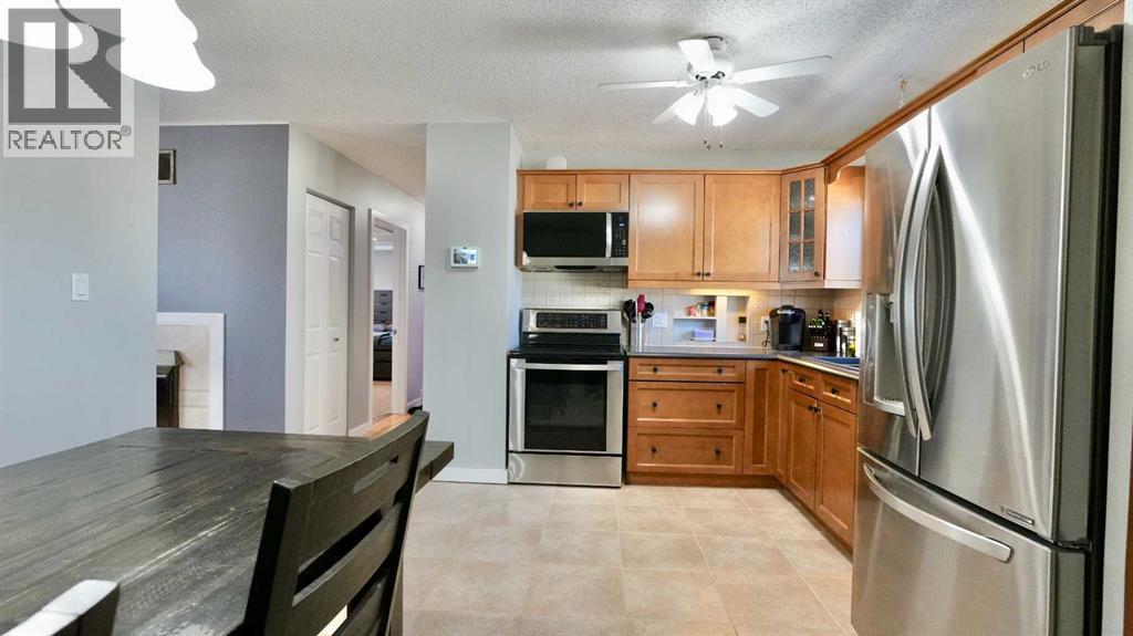 9610 77 Avenue, Peace River, Alberta  T8S 1E5 - Photo 15 - A2303797