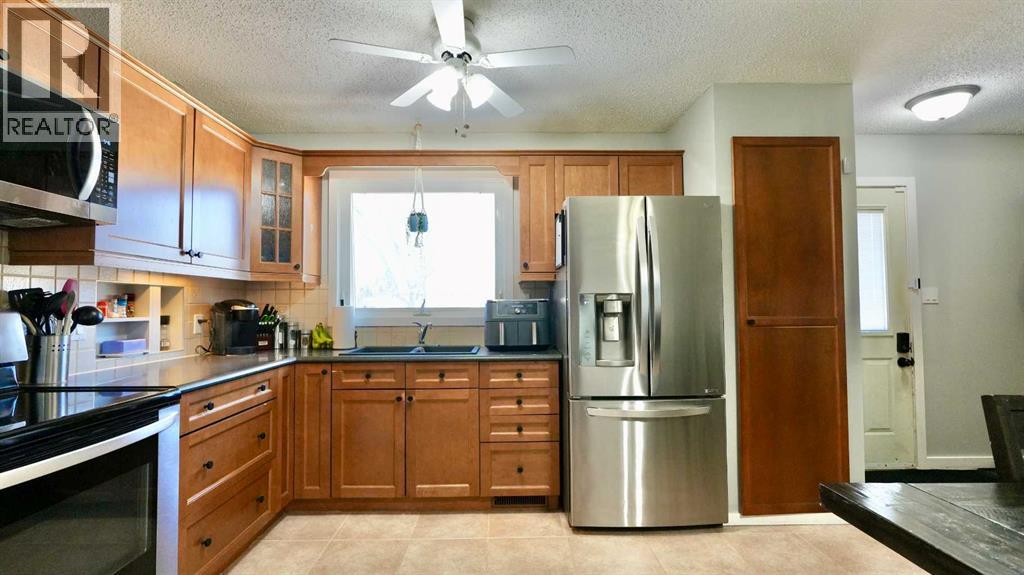 9610 77 Avenue, Peace River, Alberta  T8S 1E5 - Photo 19 - A2303797