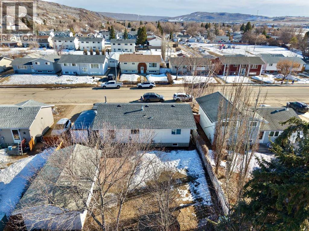 9610 77 Avenue, Peace River, Alberta  T8S 1E5 - Photo 3 - A2303797