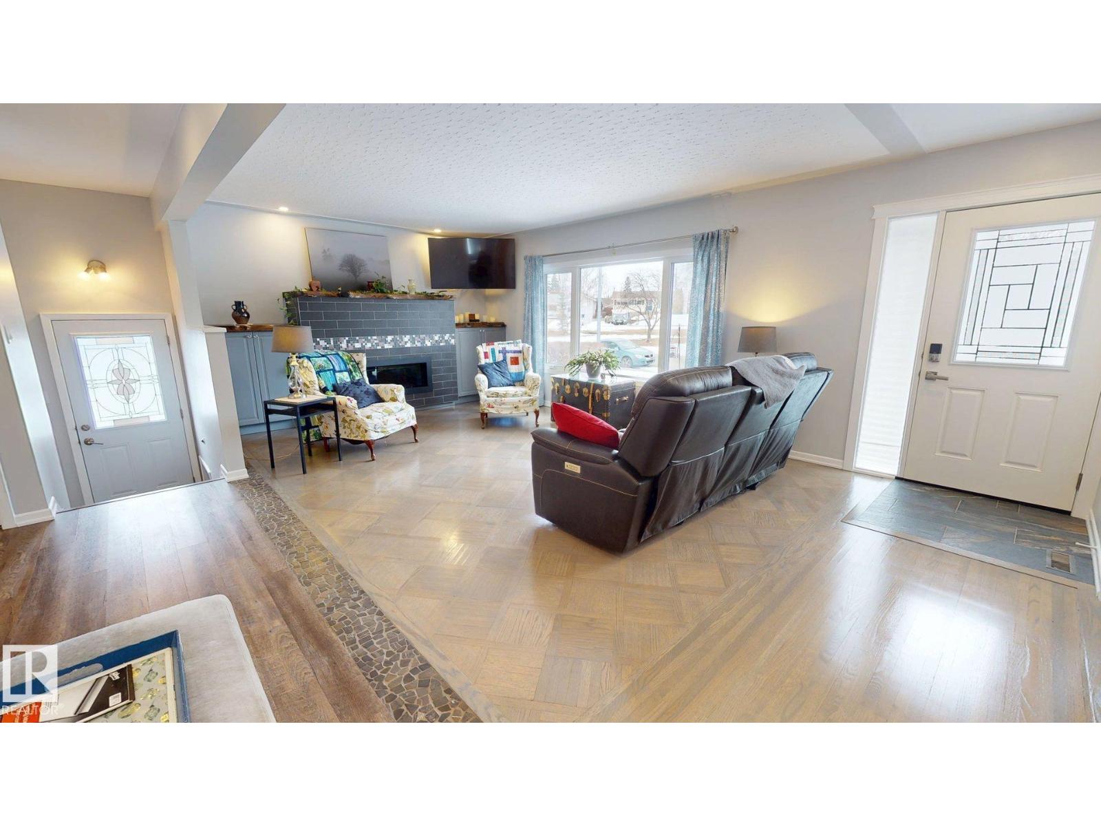 10655 52 St Nw, Edmonton, Alberta  T6A 2H1 - Photo 11 - E4481467