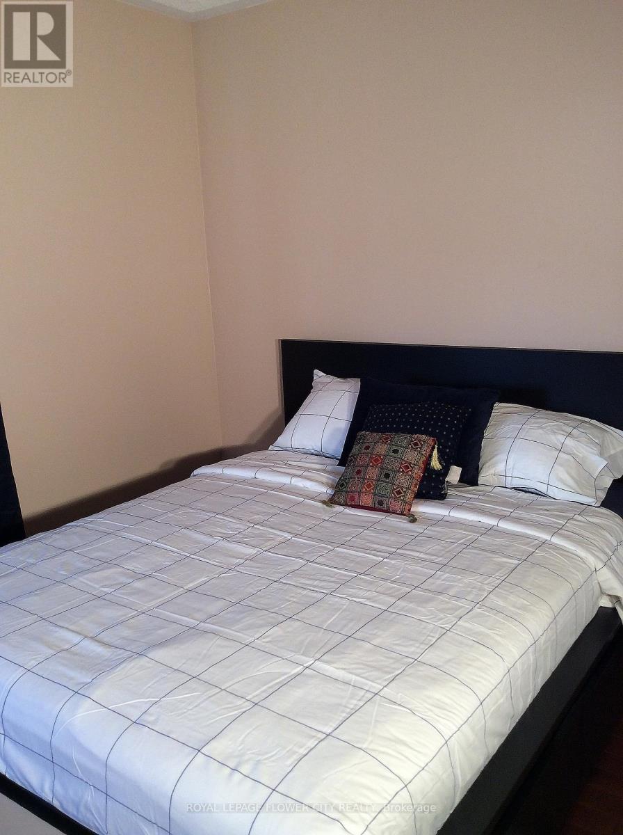 30 Condotti Drive, Vaughan, Ontario  L4H 2C8 - Photo 29 - N12987158