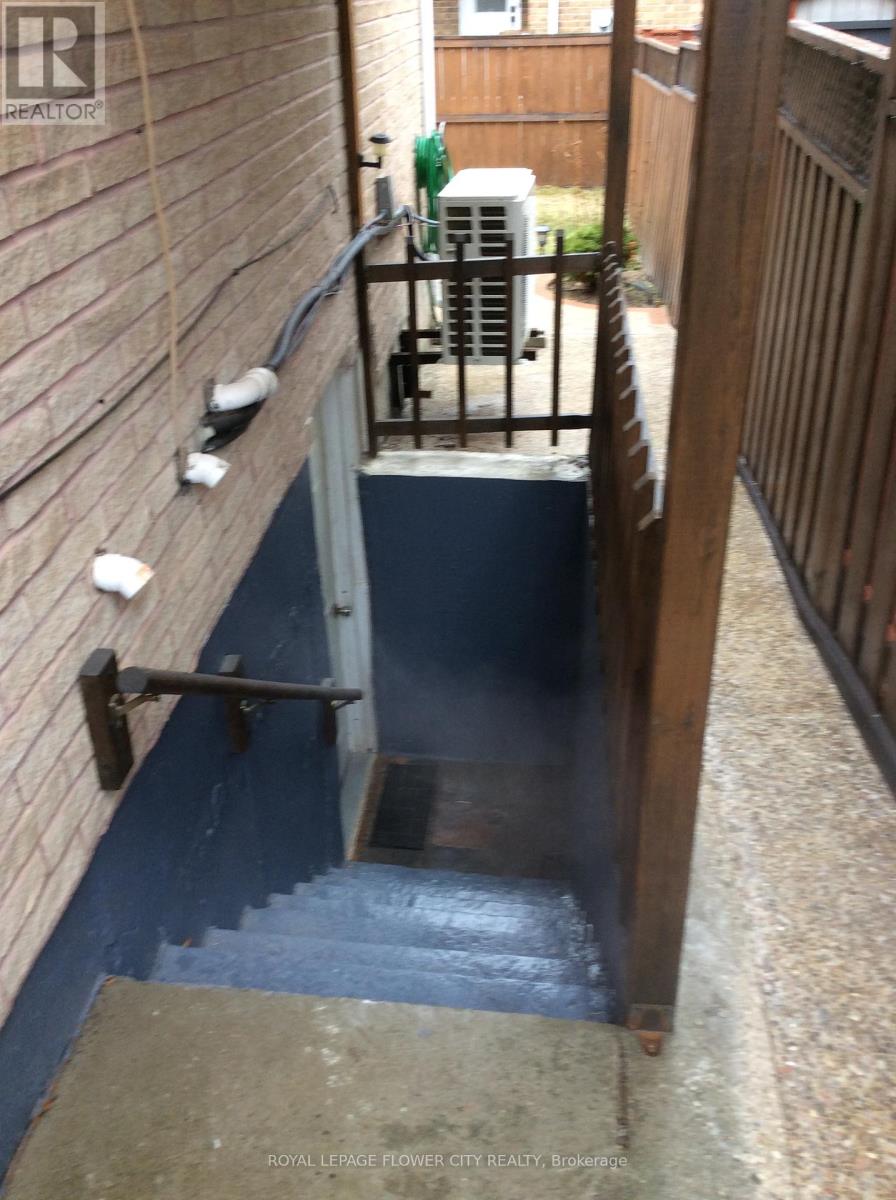 30 Condotti Drive, Vaughan, Ontario  L4H 2C8 - Photo 40 - N12987158