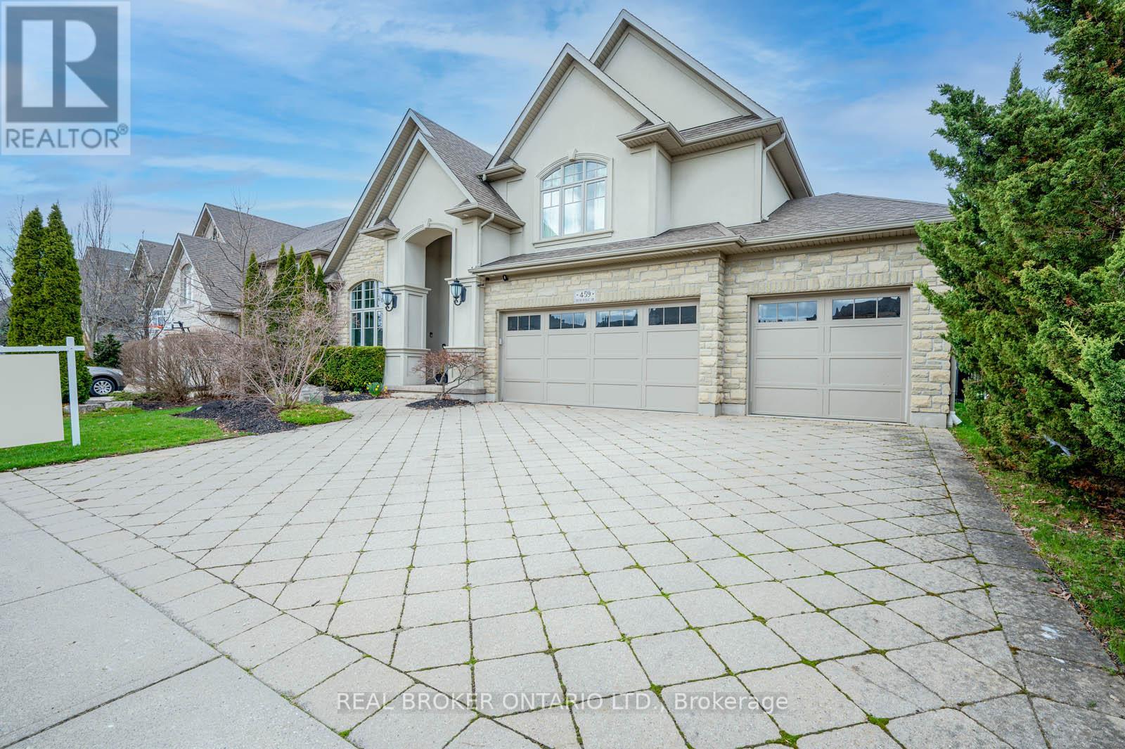 459 Deer Ridge Drive, Kitchener, Ontario  N2P 0A7 - Photo 2 - X12948134