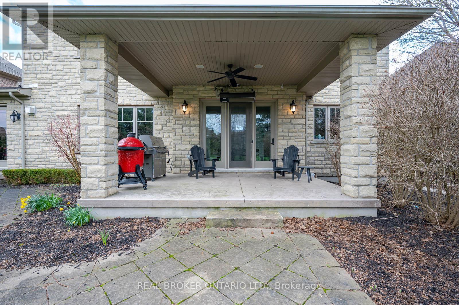 459 Deer Ridge Drive, Kitchener, Ontario  N2P 0A7 - Photo 42 - X12948134