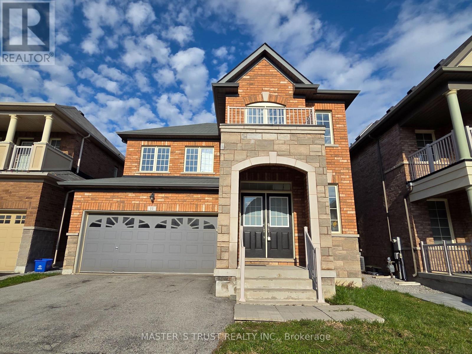 11 BEACON POINT STREET, Markham, Ontario
