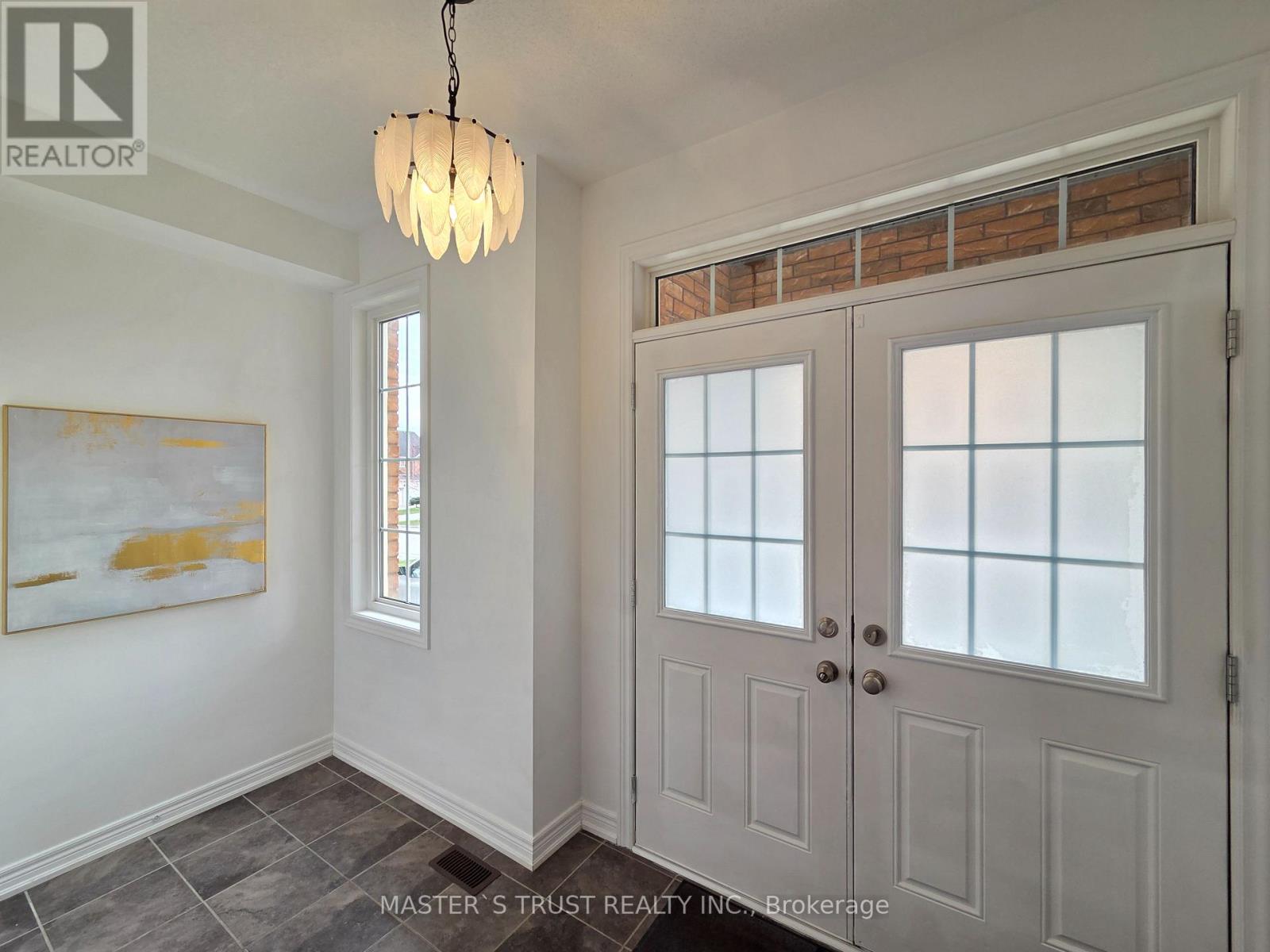 11 Beacon Point Street, Markham, Ontario  L6E 0P3 - Photo 2 - N13033326