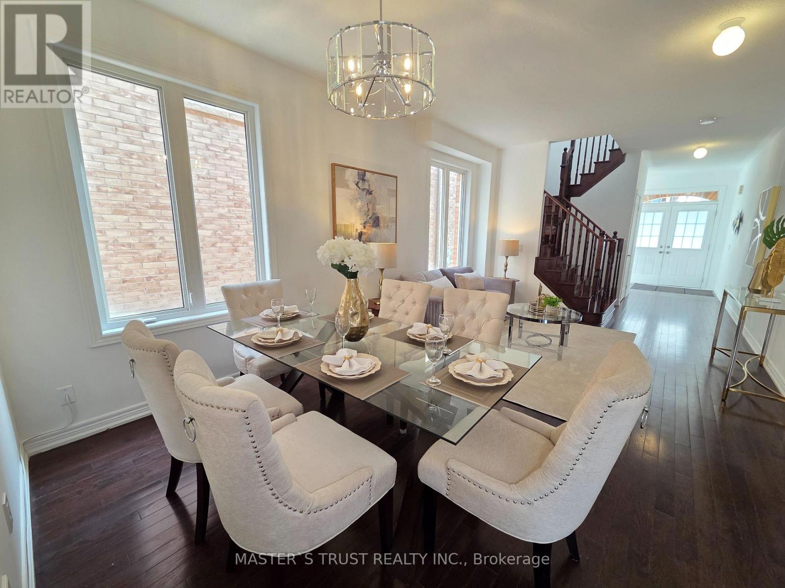 11 Beacon Point Street, Markham, Ontario  L6E 0P3 - Photo 4 - N13033326