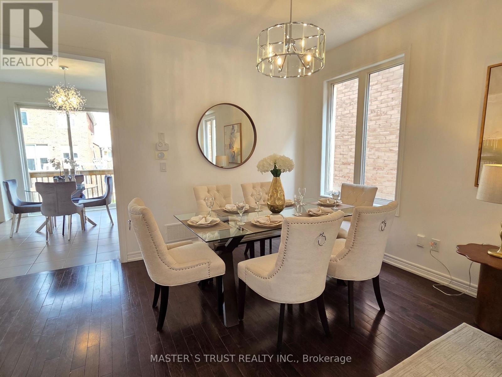 11 Beacon Point Street, Markham, Ontario  L6E 0P3 - Photo 8 - N13033326