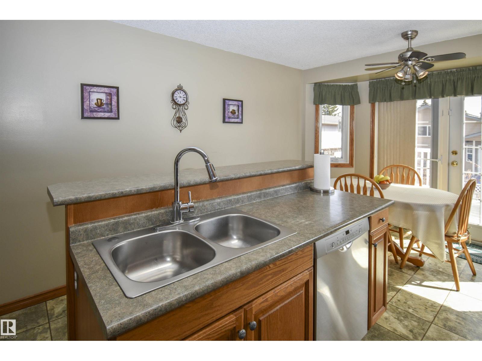 1 Heritage Pt, Stony Plain, Alberta  T7Z 2G1 - Photo 8 - E4483643