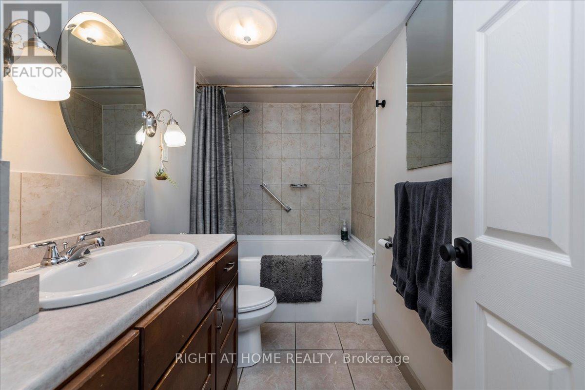 467 High Street, Orillia, Ontario  L3V 4X8 - Photo 10 - S13033332