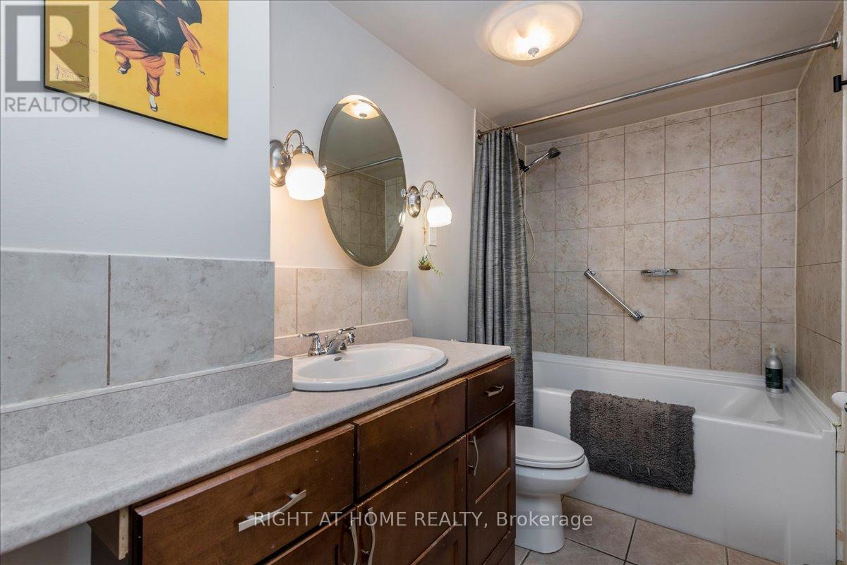 467 High Street, Orillia, Ontario  L3V 4X8 - Photo 11 - S13033332