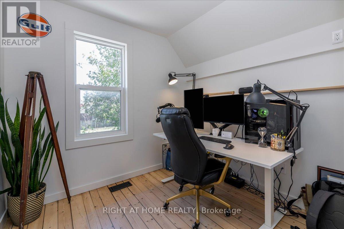 467 High Street, Orillia, Ontario  L3V 4X8 - Photo 17 - S13033332