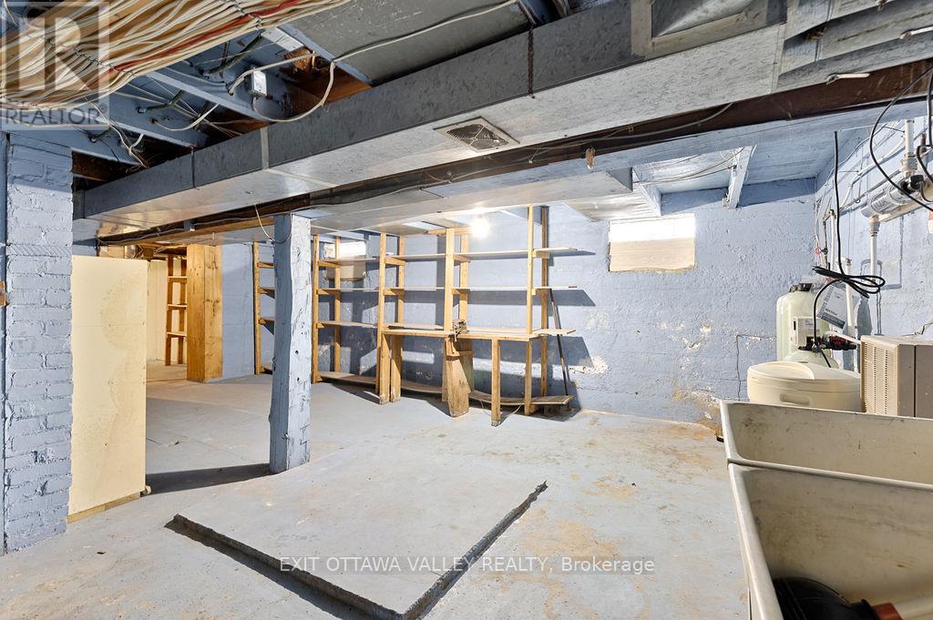 415 Trafalgar Road, Pembroke, Ontario  K8A 5B3 - Photo 28 - X12934548