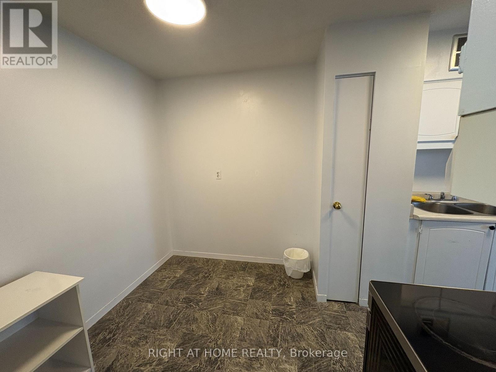 903 - 380 King Street, London East, Ontario  N6B 3L6 - Photo 4 - X13033336