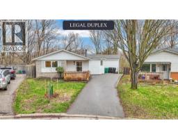 22 BLACKHORNE Crescent, Kitchener, Ontario