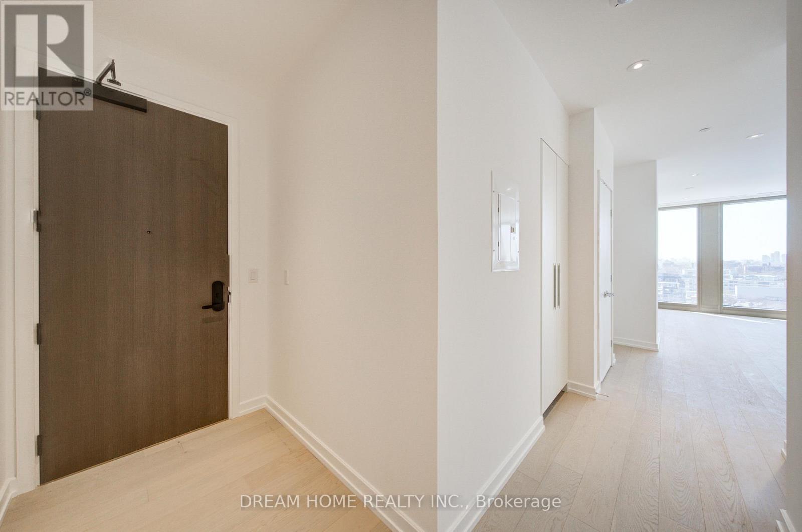 1202 - 1315 Bay Street, Toronto, Ontario  M5R 0E4 - Photo 2 - C12888116