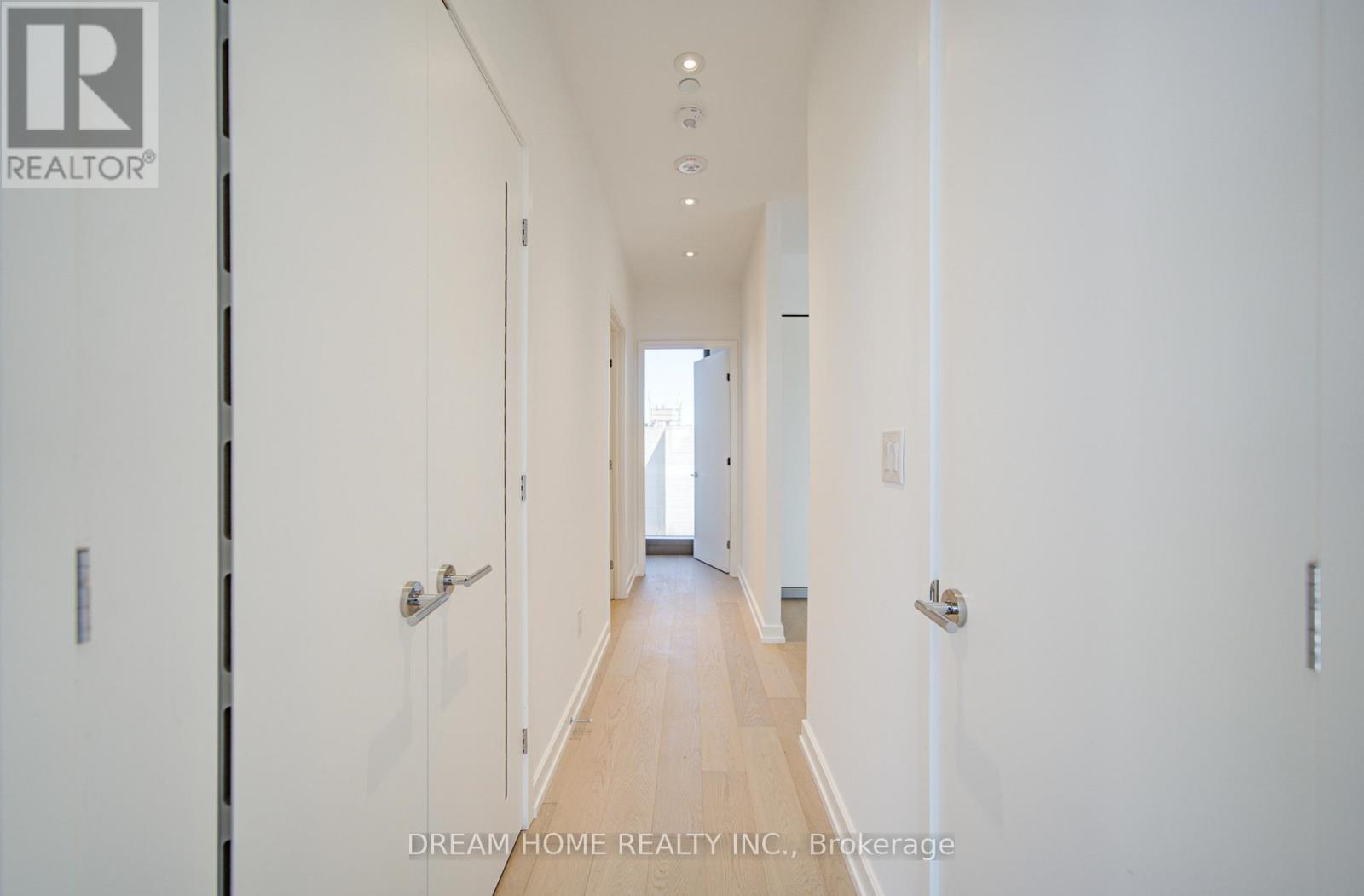 1202 - 1315 Bay Street, Toronto, Ontario  M5R 0E4 - Photo 17 - C12888116