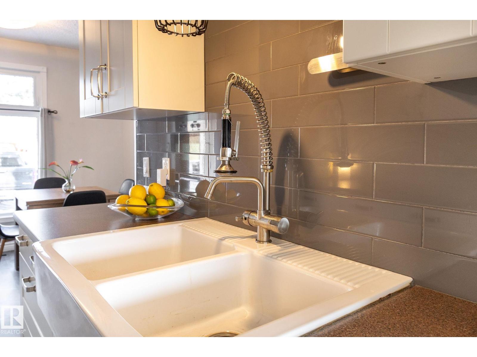 3859 85 St NW, Edmonton, Alberta  T6K 2L5 - Photo 11 - E4476447