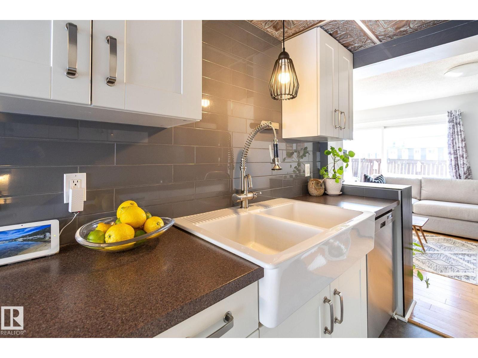 3859 85 St NW, Edmonton, Alberta  T6K 2L5 - Photo 8 - E4476447