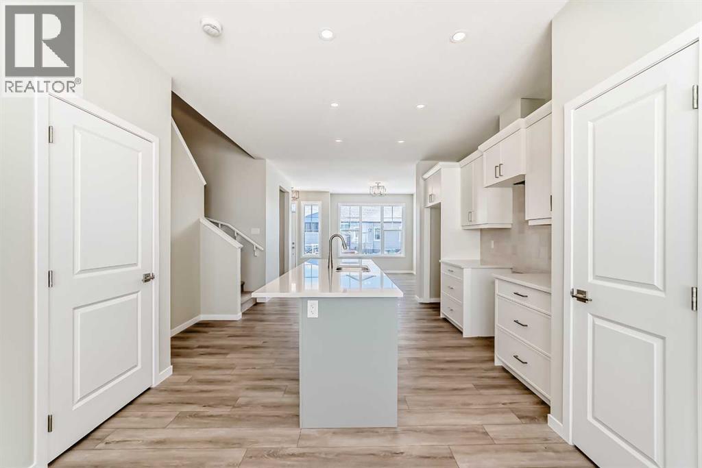 354 Ellen Park, Crossfield, Alberta  T0M 0S0 - Photo 8 - A2280939