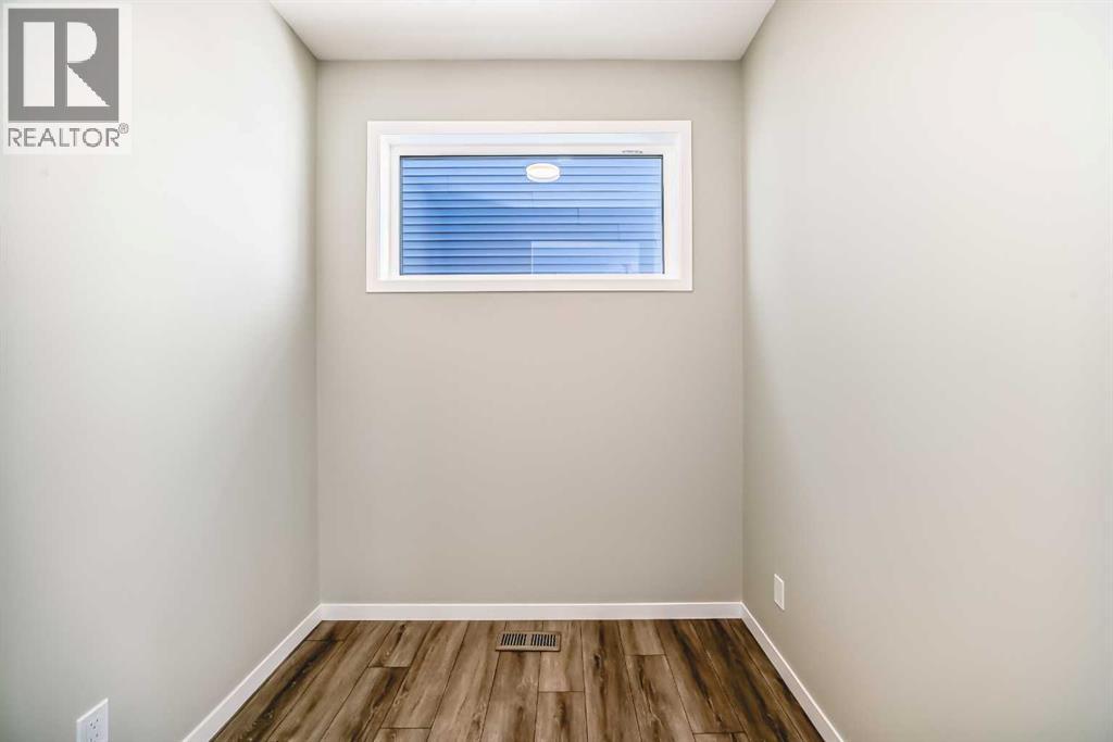 354 Ellen Park, Crossfield, Alberta  T0M 0S0 - Photo 22 - A2280939