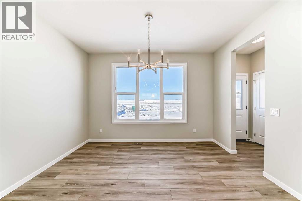 354 Ellen Park, Crossfield, Alberta  T0M 0S0 - Photo 14 - A2280939