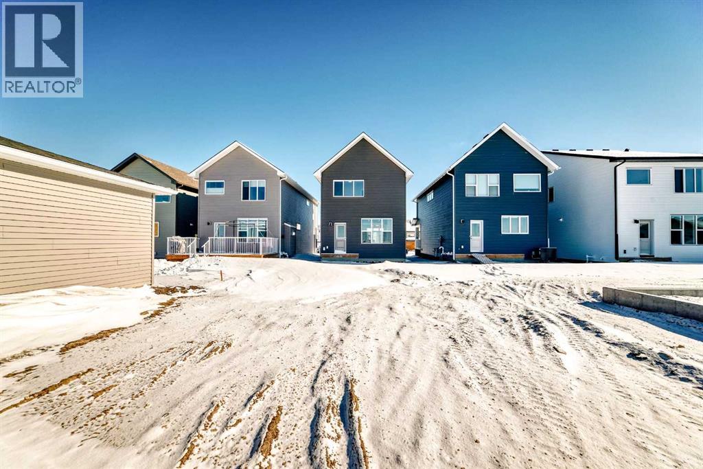 354 Ellen Park, Crossfield, Alberta  T0M 0S0 - Photo 43 - A2280939