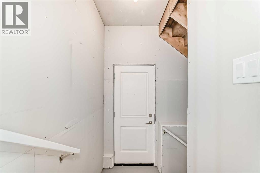 354 Ellen Park, Crossfield, Alberta  T0M 0S0 - Photo 25 - A2280939