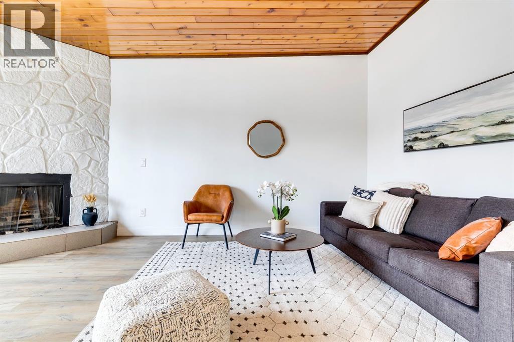 B, 1415 44 Street SE, Calgary, Alberta