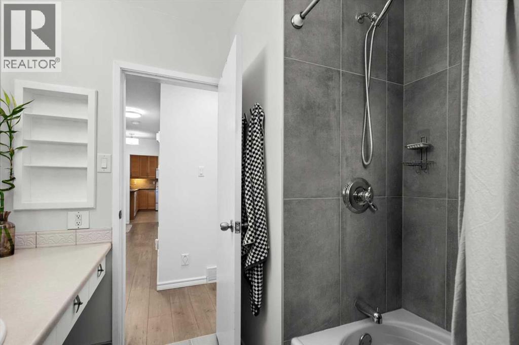 20 Brampton Crescent Sw, Calgary, Alberta  T2W 0Y4 - Photo 20 - A2304005