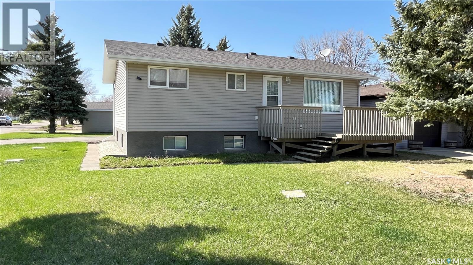 117 Herbert STREET, Maple Creek, Saskatchewan